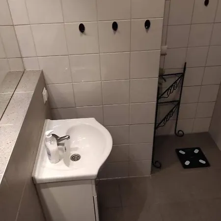 Apartment Gold